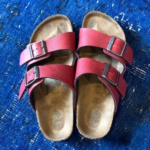 Size 35 Birkenstock Arizona in Red
